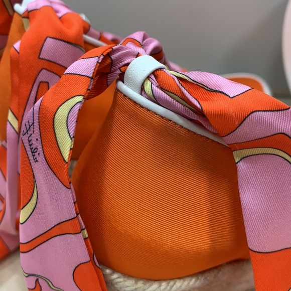 EMILIO PUCCI LONDON TIKI PRINT TWILL ESPADRILLES W/REMOVABLE SCARF IN CORAL - Picture 9 of 14